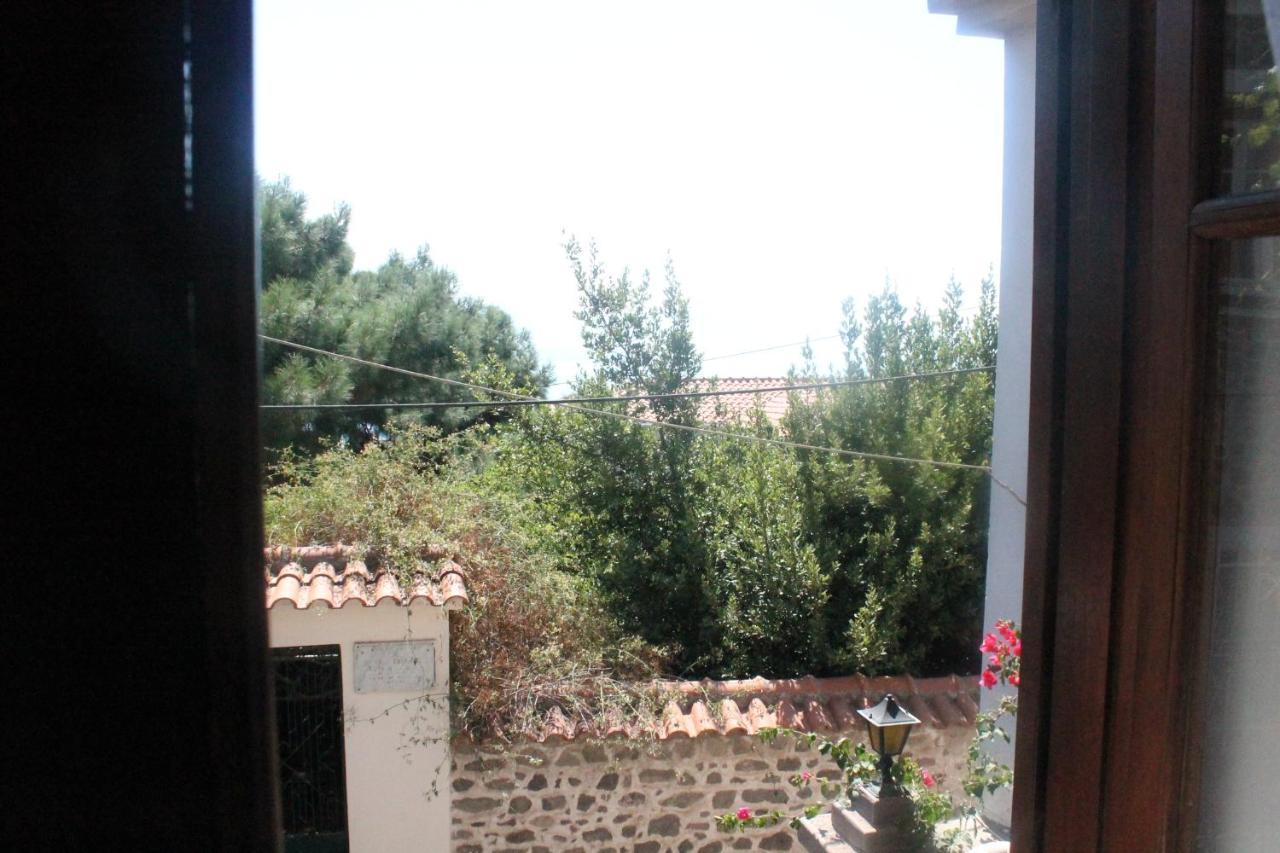 Μαχη Ενοικιαζόμενα Δωμάτια Mithimna Exterior foto