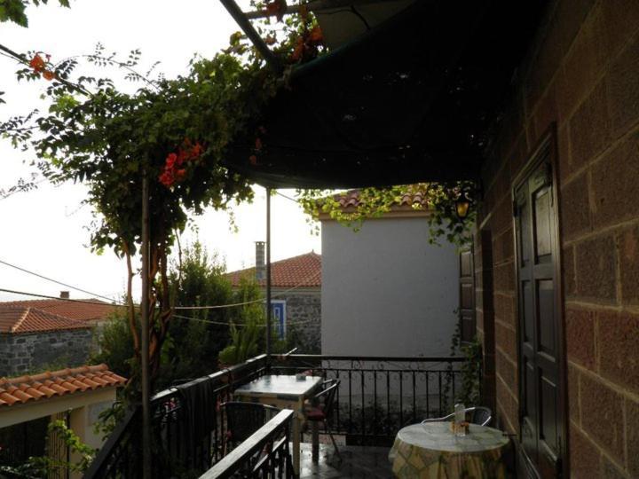 Μαχη Ενοικιαζόμενα Δωμάτια Mithimna Exterior foto
