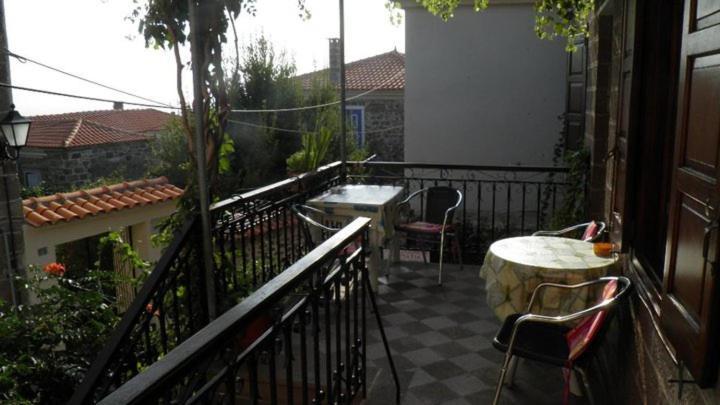 Μαχη Ενοικιαζόμενα Δωμάτια Mithimna Exterior foto